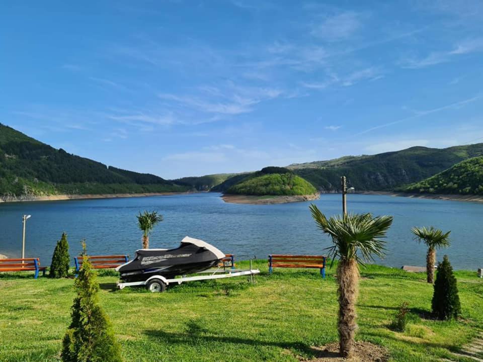 Family Borovitsa Готель Pudartsi