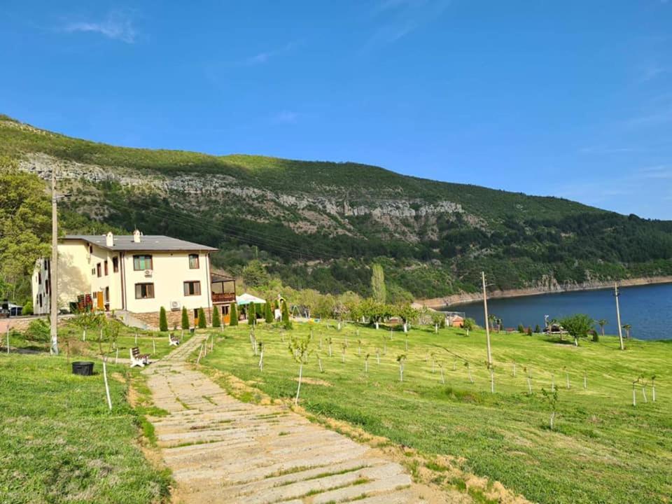 Family Borovitsa Hotel